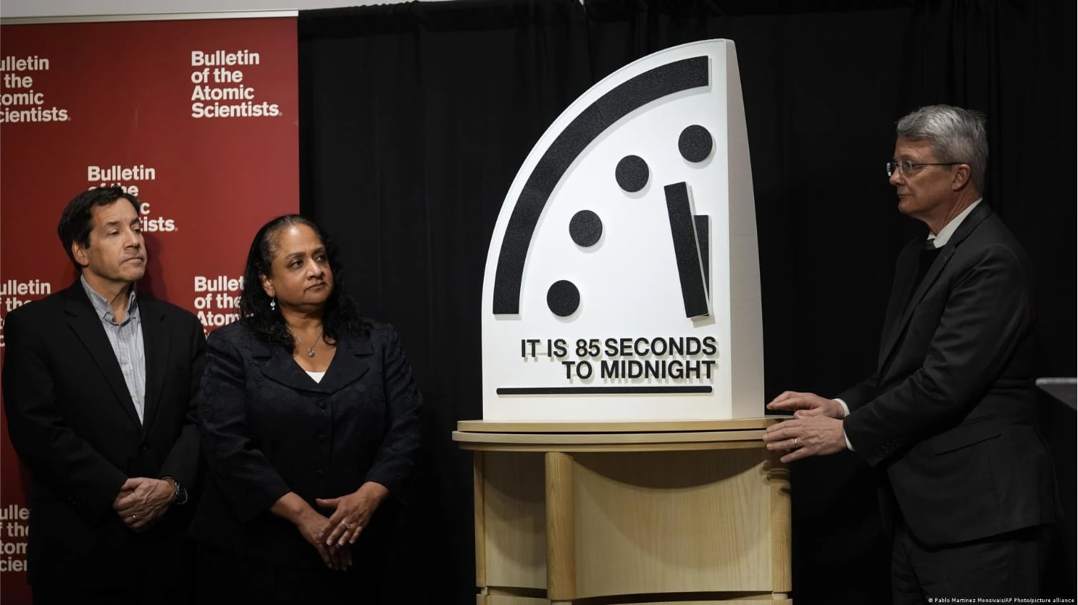 El Reloj del Juicio Final alcanzó los 85 segundos antes de la medianoche, su posición más cercana al fin en 79 años de historia.