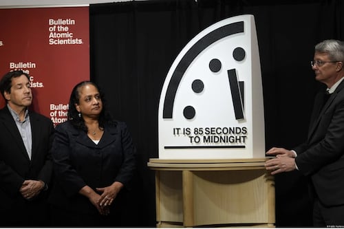 El reloj del Fin del Mundo adelantó cuatro segundos de la media noche y estas son las razones