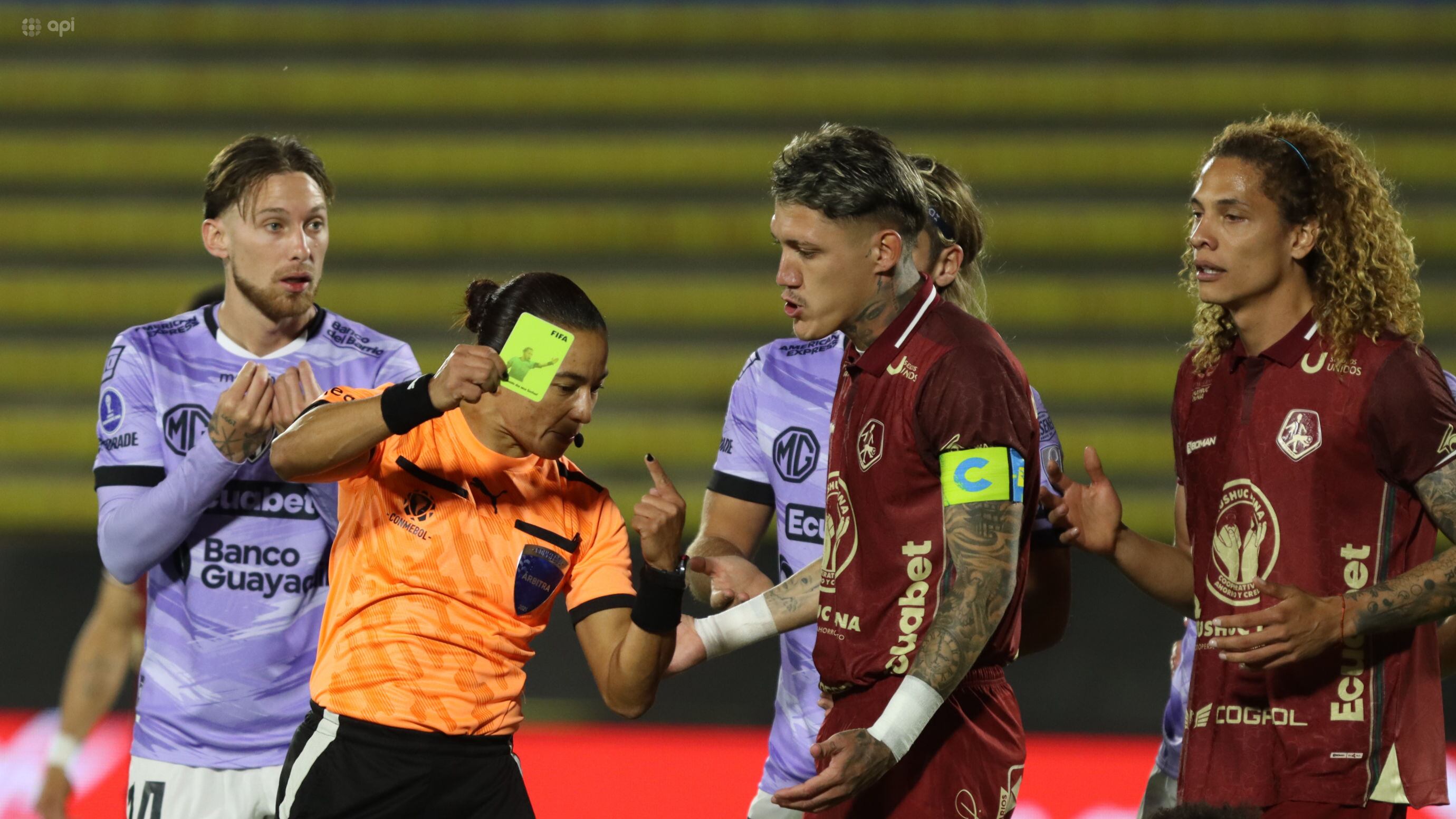 Quito, martes 19 de agosto del 2025
Cotejo entre Mushuc Runa vs. Independiente del Valle, por el partido de vuelta de octavos de final de la Copa Conmebol Sudamericana, en el Estadio Olímpico Atahualpa.
Fotos :API /Rolando Enríquez