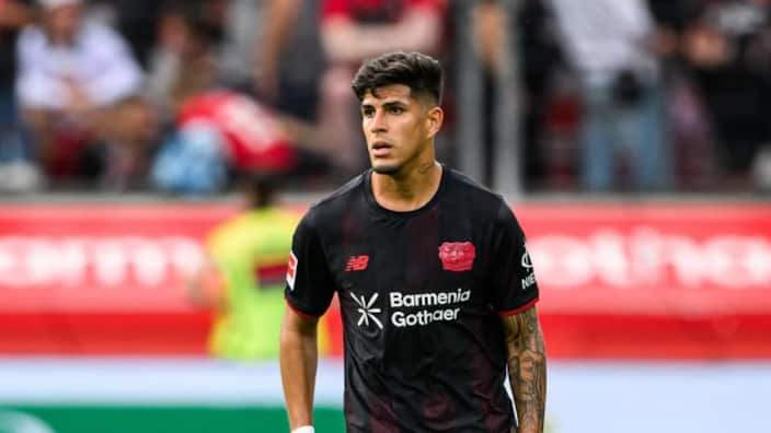 Equipación del Arsenal que usará Piero Hincapié.