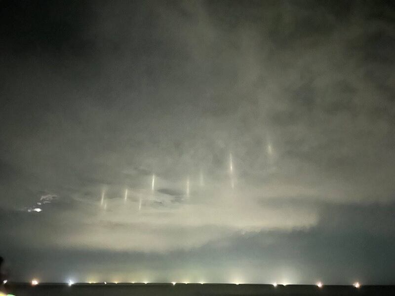 Nueve pilares en el cielo de Japón
