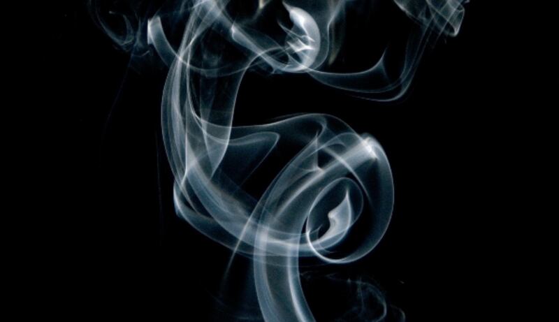 Eliminar la combustión del tabaco para reducir los riesgos al fumar