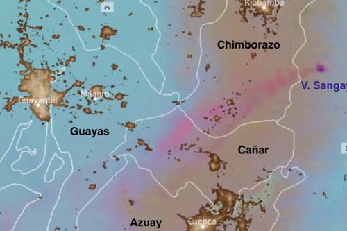 Nube de ceniza del volcán Sangay atraviesa Chimborazo, Cañar, Azuay y Guayas