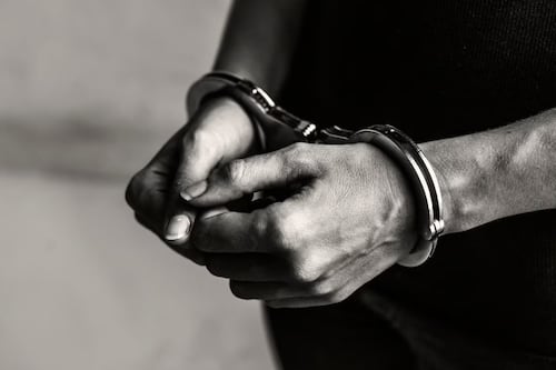 Joven envía por error a su madre video donde confiesa asesinato