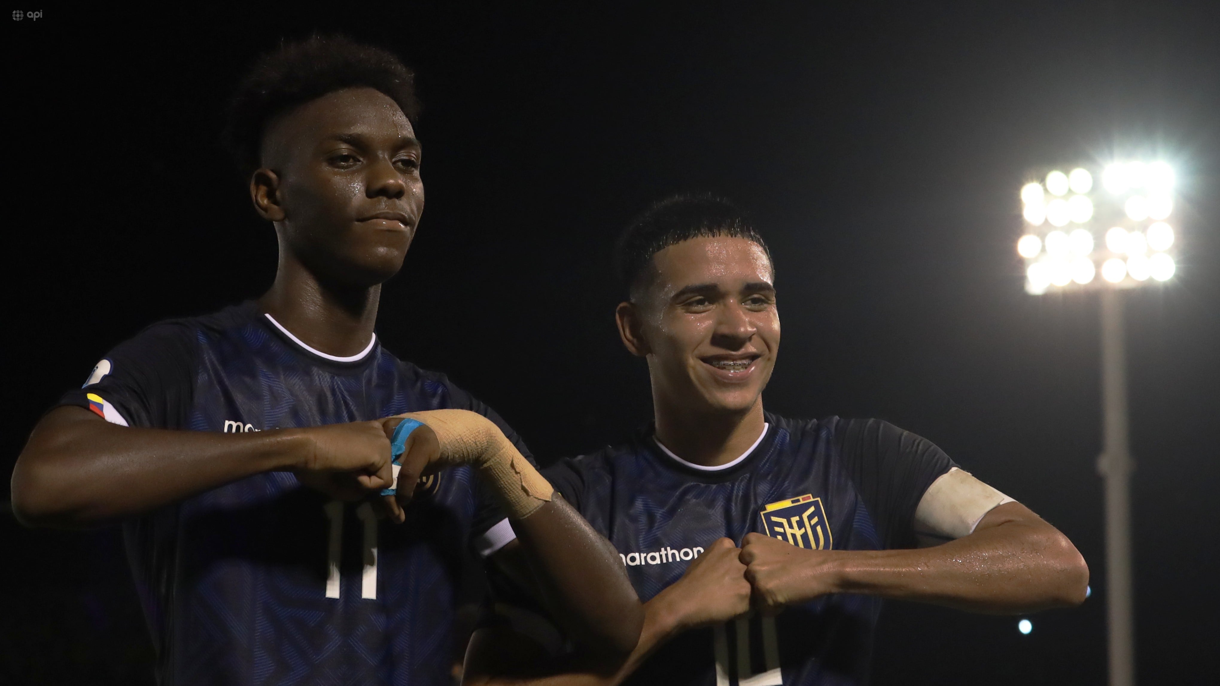 Kendry Páez y Allen Obando con Ecuador Sub 17 ante Colombia