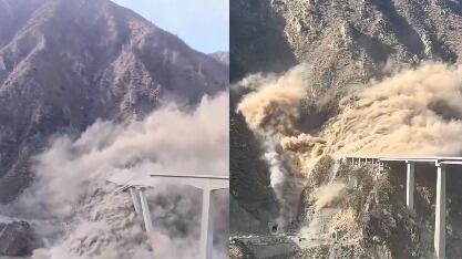 El momento del colapso del puente Hongqi, en Sichuan, fue captado en video por testigos.