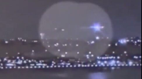 Nuevo video del accidente de American Airlines.