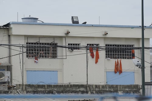 Identifican a los reos fallecidos de la cárcel de Machala; también amenazaron al director del centro