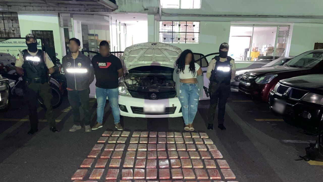 Vehículo extranjero transportaba droga valorada en USD 3 millones en Quito