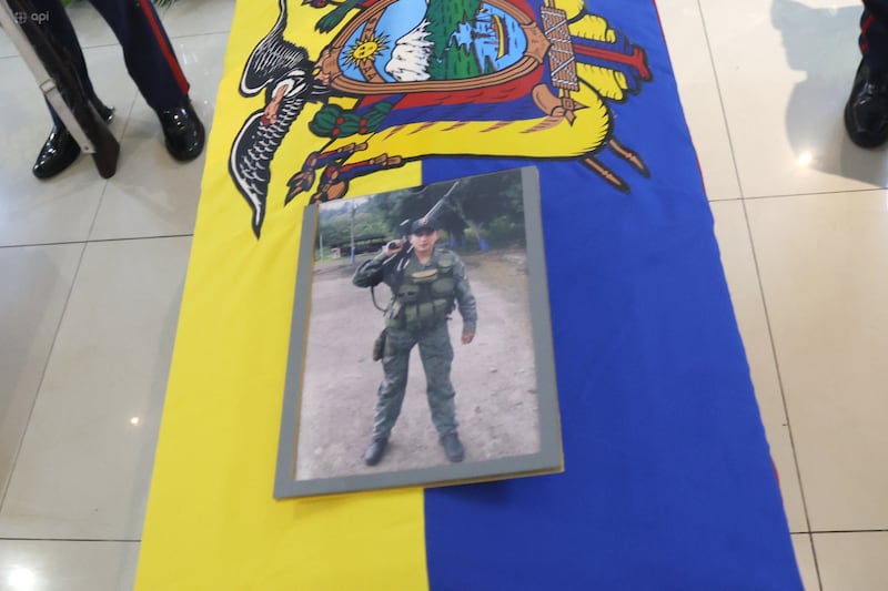 Fotos: el último adiós a los 11 militares asesinados en Alto Punino