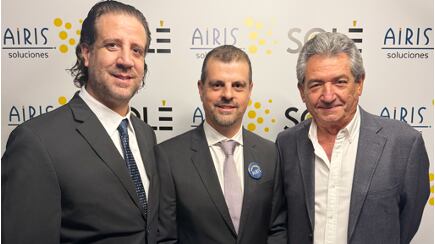 Daniel Acosta, accionista AIRIS; Javier Acosta, director AIRIS, y, Antonio Restrepo, empresario