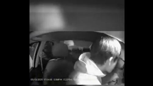 Quito: Video muestra a delincuentes intentando asaltar a un taxista