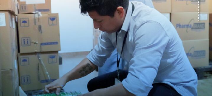 IESS inicia recepción de 169 millones de unidades de 102 fármacos esenciales para su distribución a escala nacional