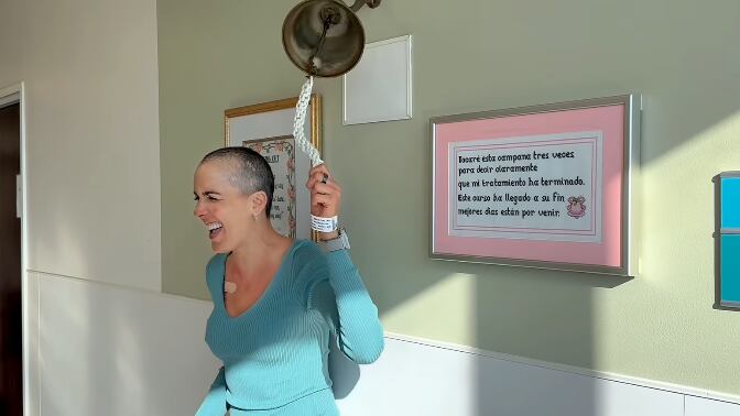 ‘La Flaca’ Guerrero celebra el fin de su tratamiento contra el cáncer de ovarios y anuncia que está en remisión.