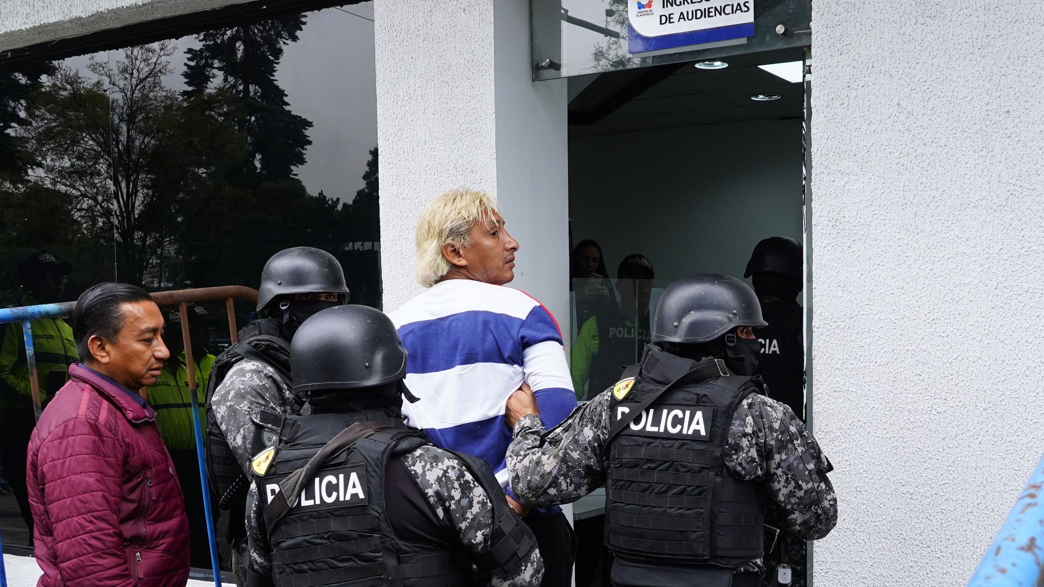 Colón Pico llega a la unidad de Flagrancia