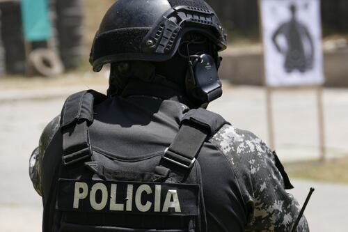 Policía fue hallado sin vida en el interior de un domicilio en Guayaquil