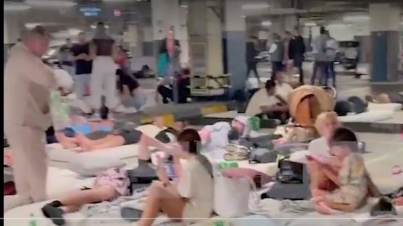 Ataque de Irán a Dubai en hotel de lujo - Fuente: Video de X