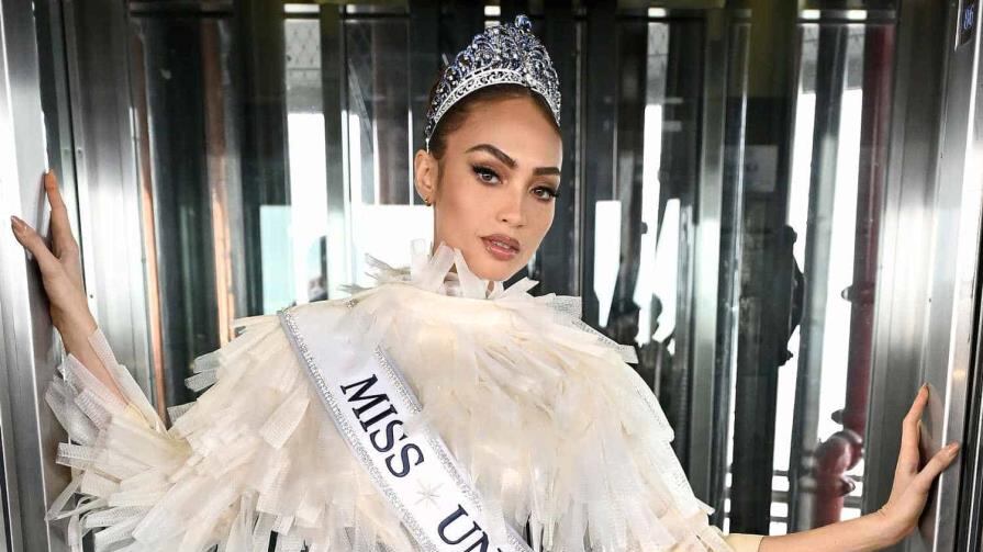 La Miss Universo R’Bonney Gabriel fue críticada por supuestamente comprar el concurso internacional.