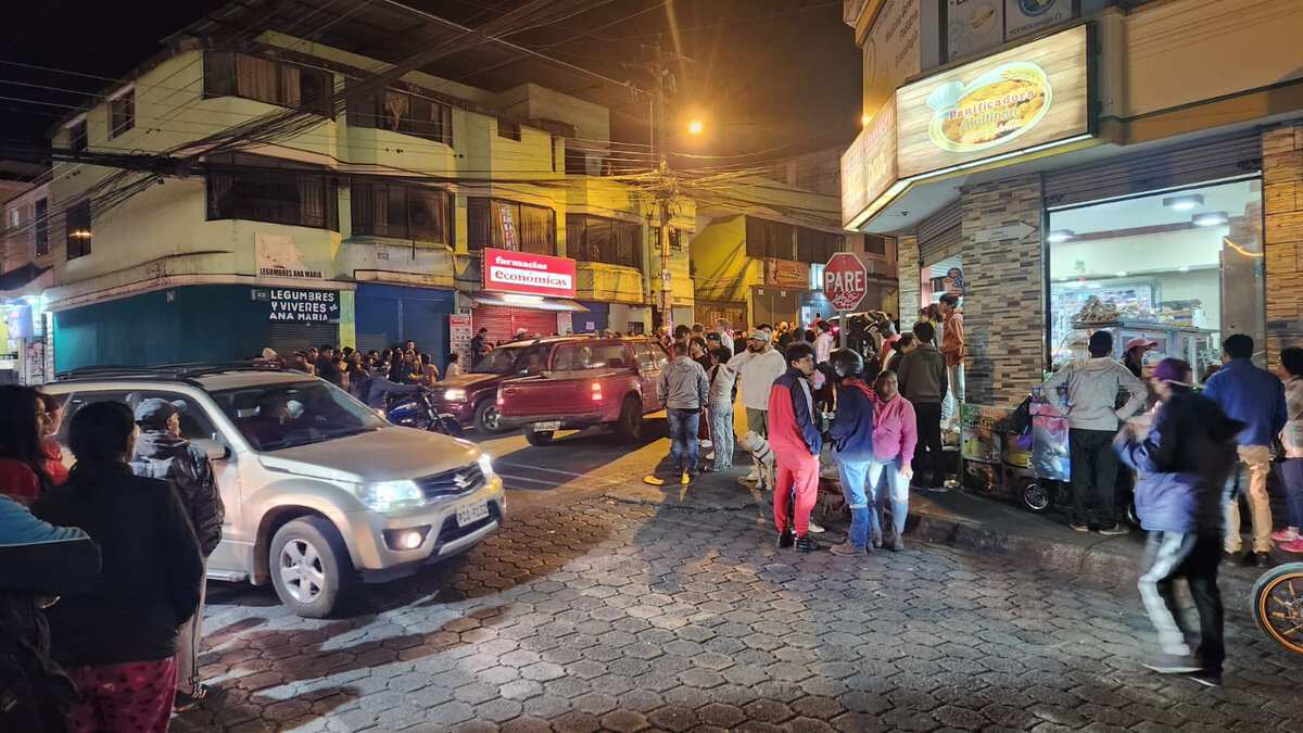 Asesinan a una cajera de una farmacia en La Roldós, norte de Quito