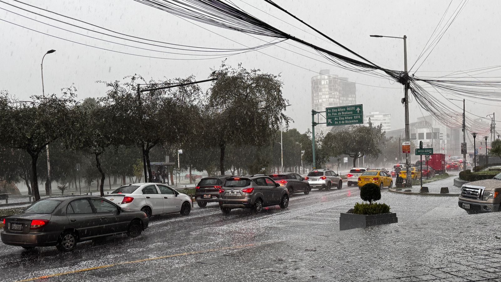Lluvia y granizo en Quito este 27 de febrero