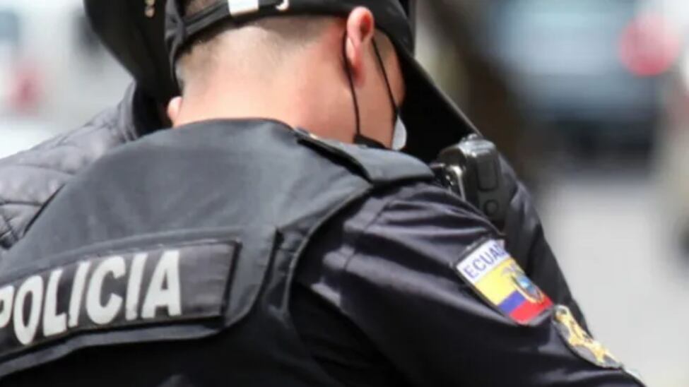 Cárcel para policía por presunto tráfico de drogas