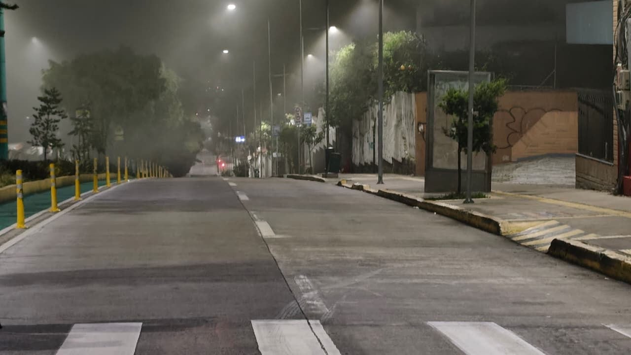 POLICIA TOQUE DE QUEDA EN PICHINCHA