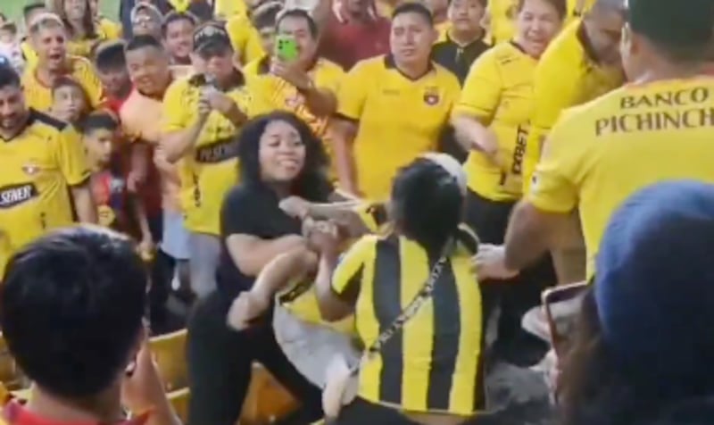 La derrota de Barcelona Sporting Club en la Copa Libertadores no solo dejó un mal resultado deportivo, sino que también desató un escándalo viral en redes sociales