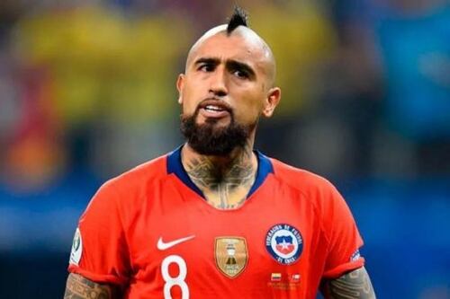 Aunque no lo creas Arturo Vidal, jugador de Chile, estuvo apoyando a Ecuador ante Senegal
