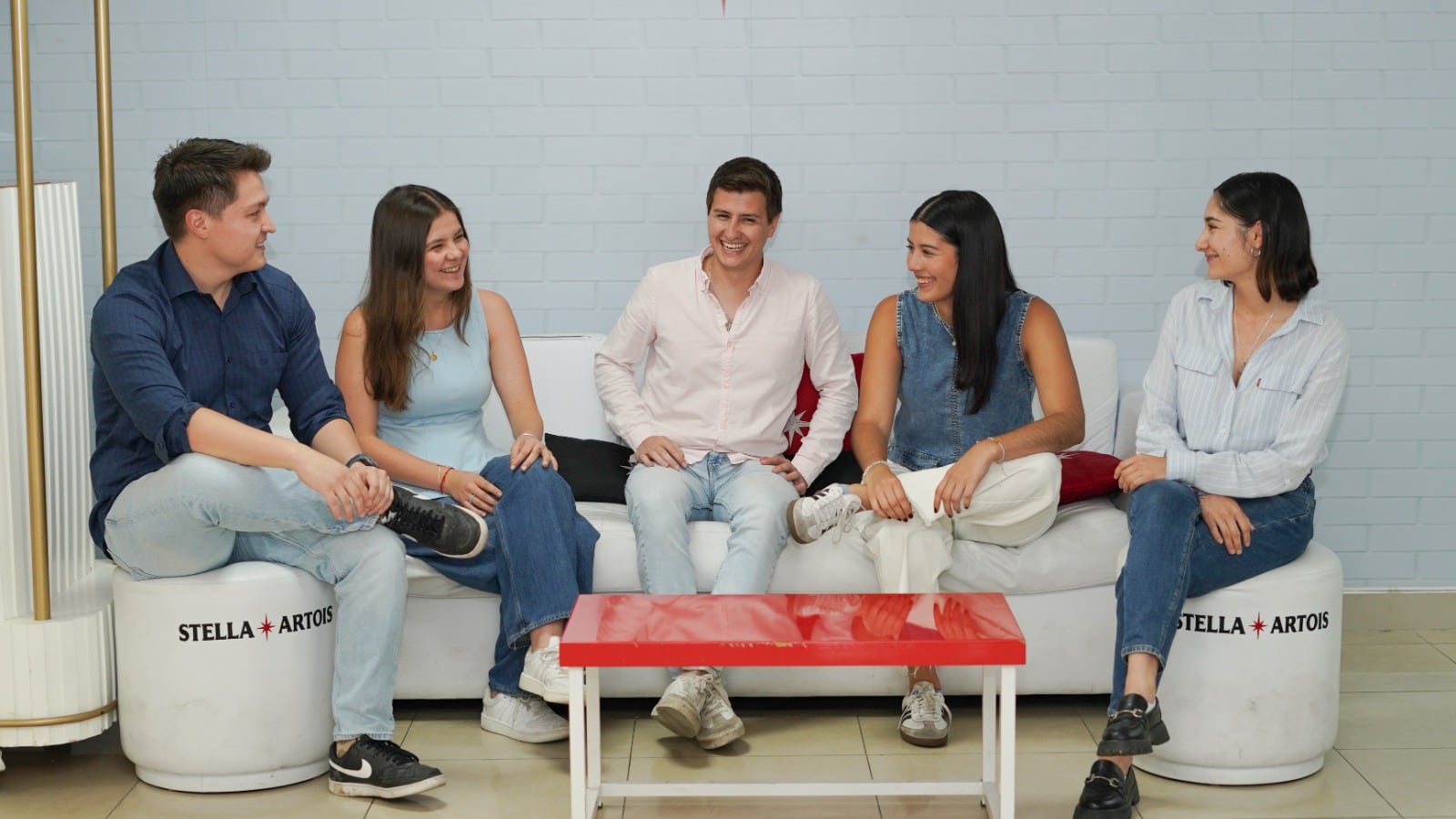 La iniciativa busca talento joven en Ecuador con oportunidades de liderazgo y crecimiento profesional; las postulaciones estarán abiertas hasta el 5 de abril