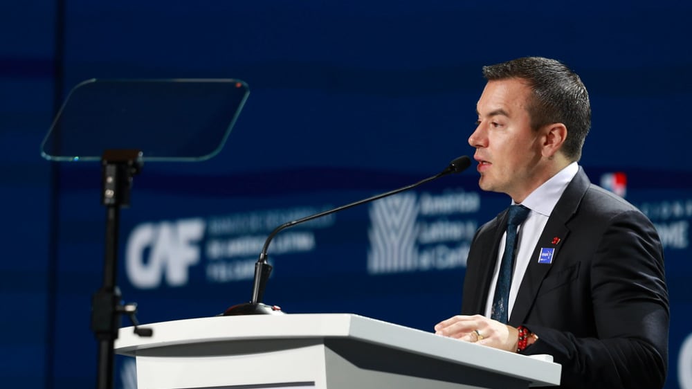 Ecuador mejora su imagen internacional con retorno exitoso al mercado de capitales