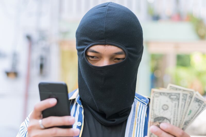 La delincuencia puede atacar también por mensaje