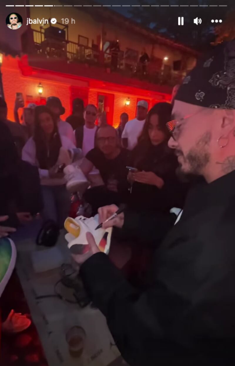 Air Jordan X J Balvin 3
