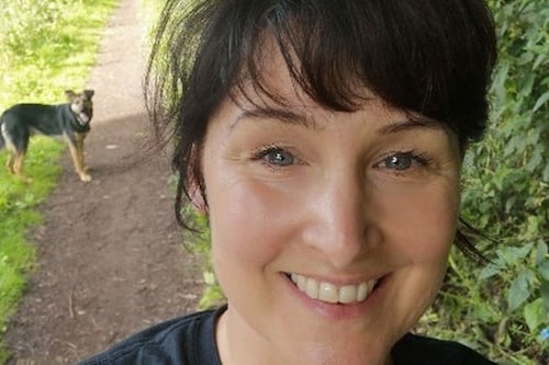 Mujer murió tras caer más de 45 metros desde una montaña: Buscaba una piscina viral de TikTok