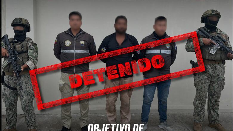 Así fue la captura de alias 'Negro Barrei', cabecilla de Los Lobos quien se escondía en una camaronera