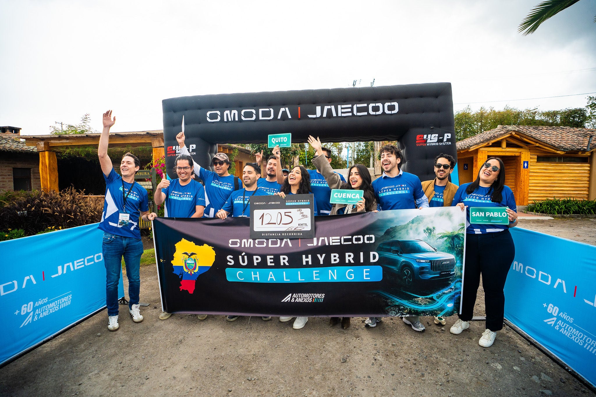 JAECOO J7 y OMODA C5 Superan Reto Híbrido de 1.200km en Ecuador