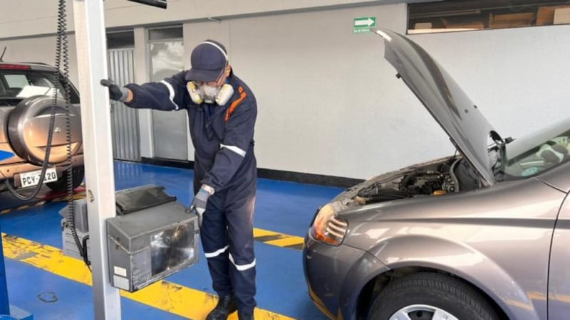 Revisión técnica vehicular en Quito