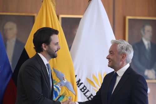 Ecuador insiste en la exención del visado Schengen durante reunión de la Asamblea con delegación europea en Quito