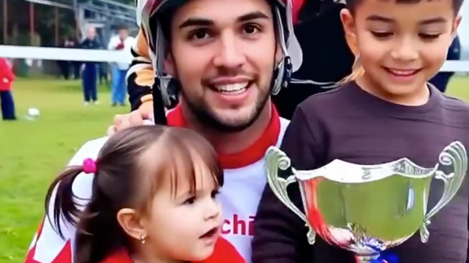 ¡Tragedia! Hombre secuestró a sus hijos y se hundió con ellos en un arroyo de Uruguay - Fuente: Video de X