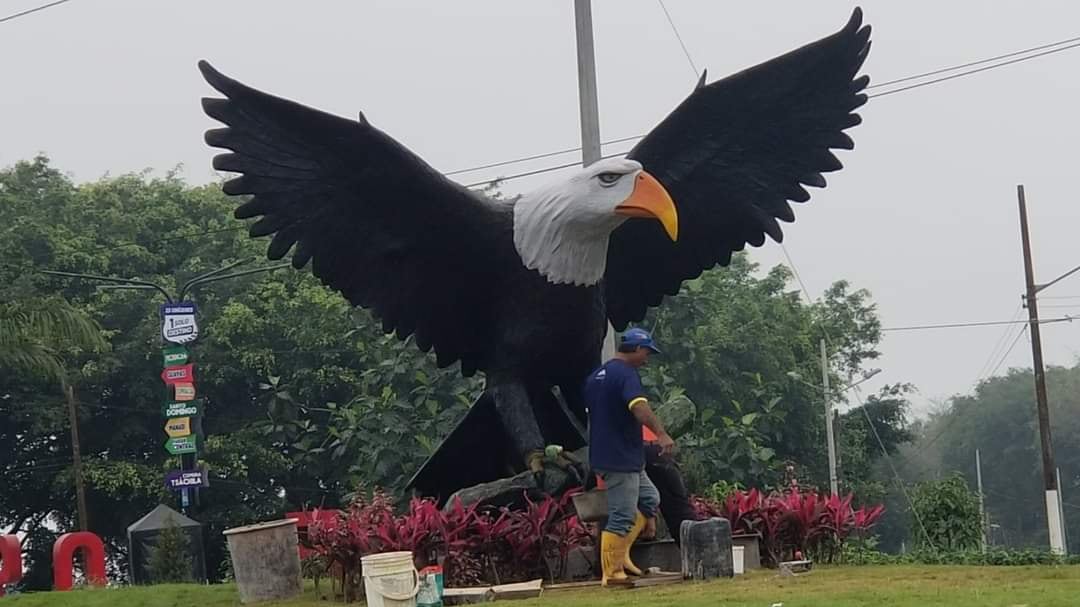 Así quedó el monumento del Águila en Santo Domingo luego de una explosión