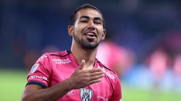 El ecuatoriano ha cumplido tres procesos con IDV.