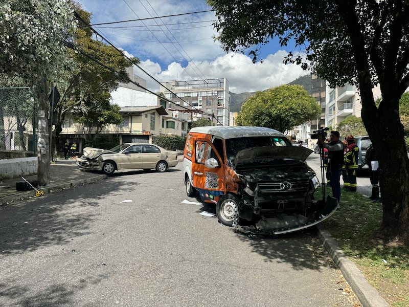 Quito: un persona resultó herida de gravedad tras accidente de tránsito en el norte de la capital.