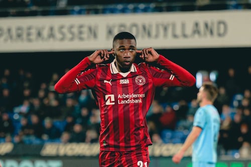 (VIDEO) Denil Castillo sigue brillando en Dinamarca