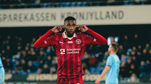 Denil Castillo con el Midtjylland