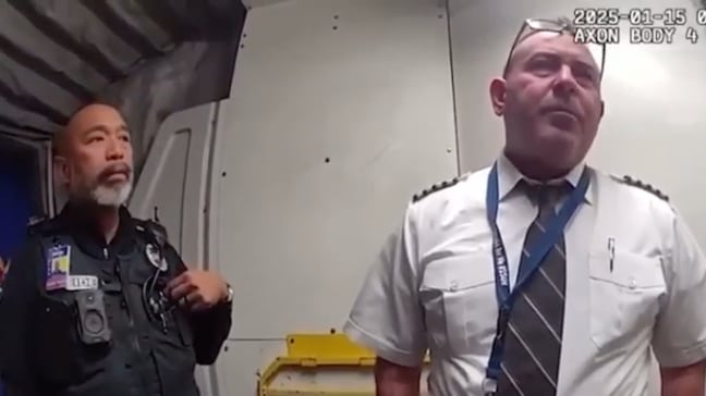 Piloto ebrio es arrestado minutos antes de volar hacia Chicago; desaprobó dos de tres pruebas de sobriedad.