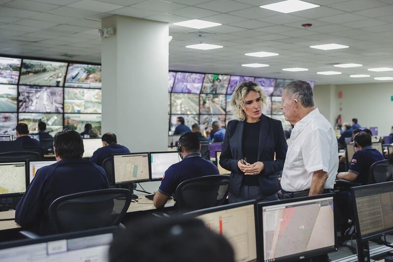 La alcaldesa Cynthia Viteri y el presidente de la CSCG, Gustavo Zúñiga, prsentaron la herramienta digital.