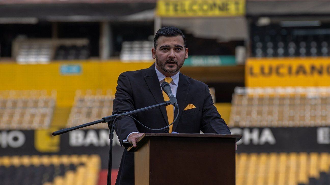 Presidente de Barcelona Antonio Álvarez