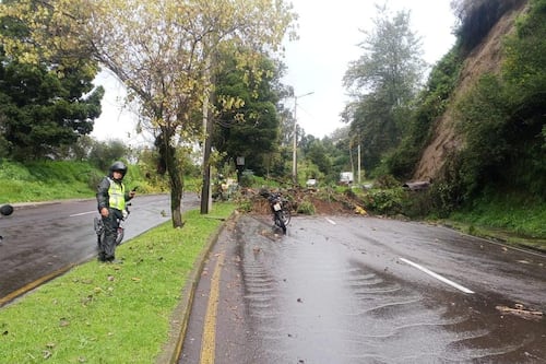 Quito: Intensas lluvias generó inundaciones, cierre de la Autopista Rumiñahui y cortes de luz