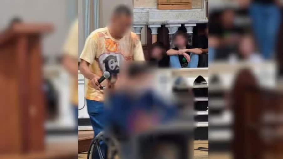 Padre fingía que su hijo tenía un tumor cerebral para pedir dinero - Foto de X