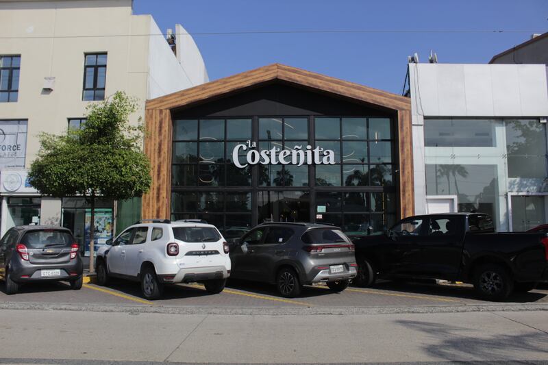 cortesía