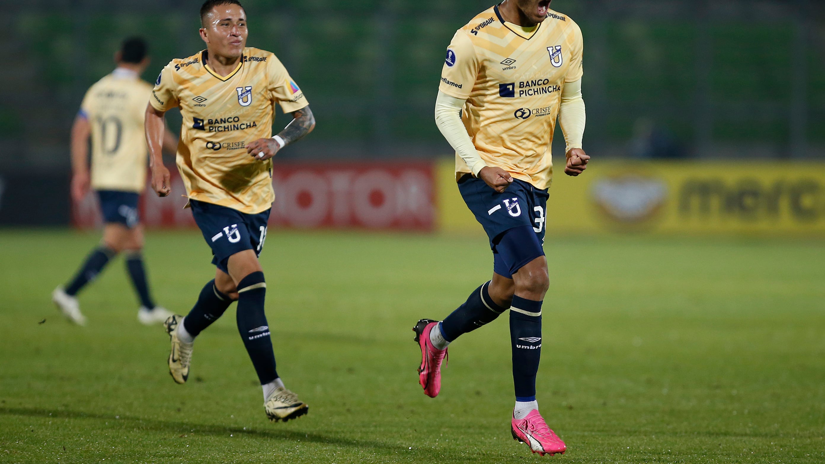 Ismael Díaz y su festejo de gol con Universidad Católica ante Union La Calera